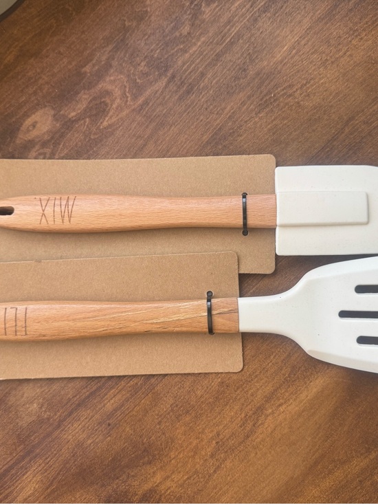 Rae Dunn Other - Rae Dunn Cream Silicone Spatula and slotted turner set
